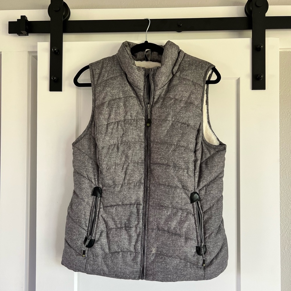 Grey puffer vest